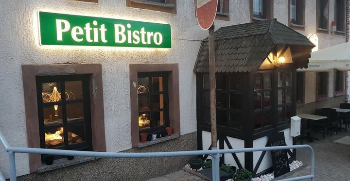 Petit Bistro Espanol