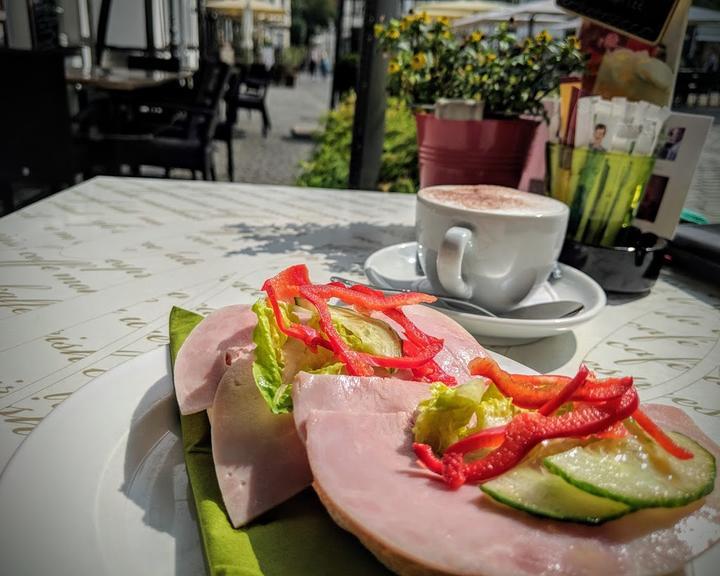 Cafe "zum kleinen Häuschen"